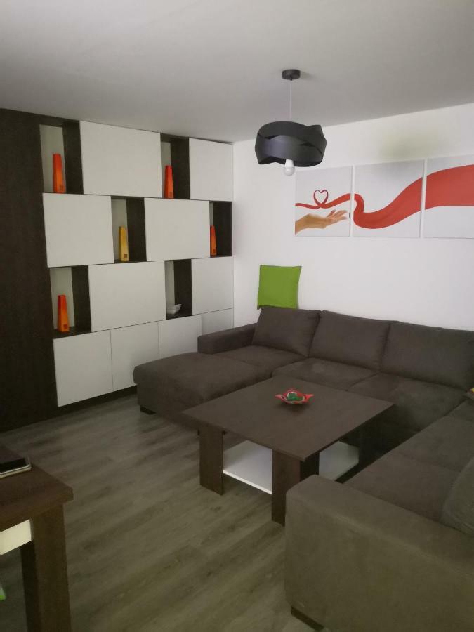 Centrum Apartman Leyla บาร์เจโอ ภายนอก รูปภาพ