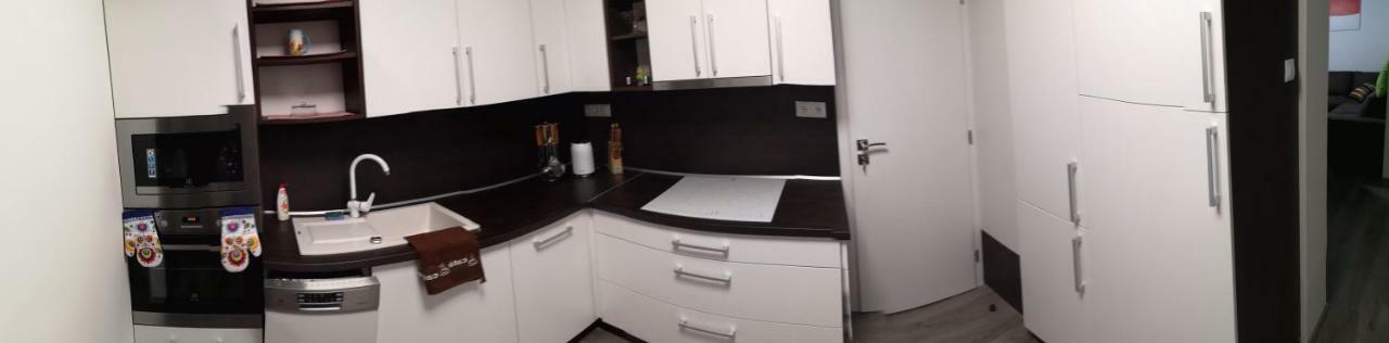 Centrum Apartman Leyla บาร์เจโอ ภายนอก รูปภาพ