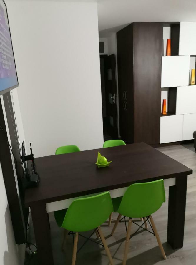 Centrum Apartman Leyla บาร์เจโอ ภายนอก รูปภาพ